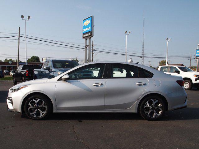 2021 kia forte lxs