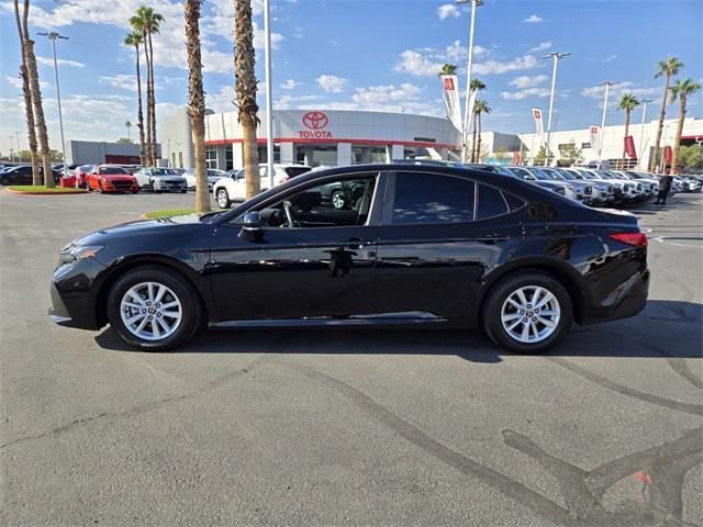 2025 toyota camry le