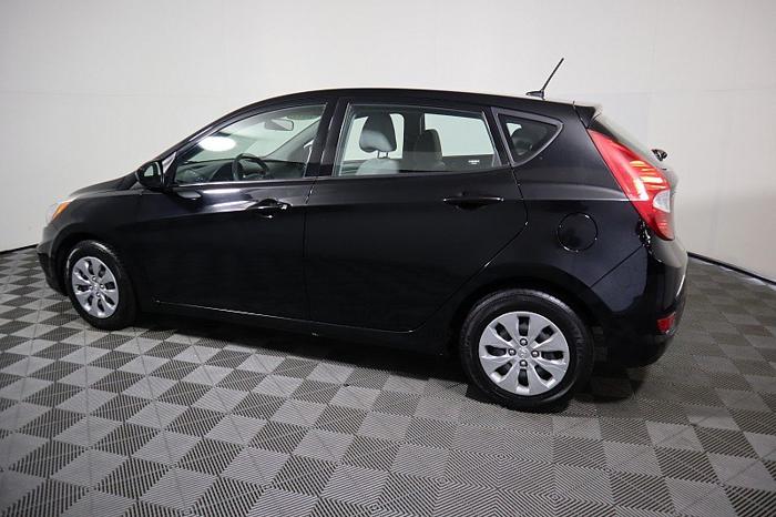 used 2017 hyundai accent se hatchback zanesville, oh 43701 for sale in sonora, ohio