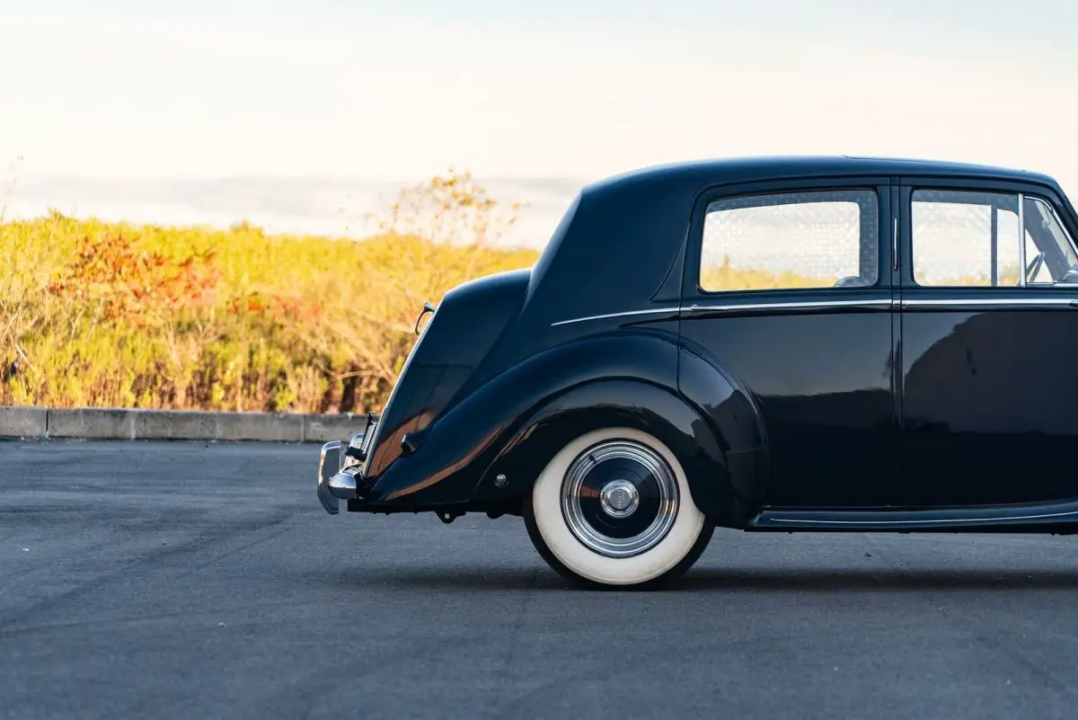 1951 bentley mark vi saloon 4.6l straight six