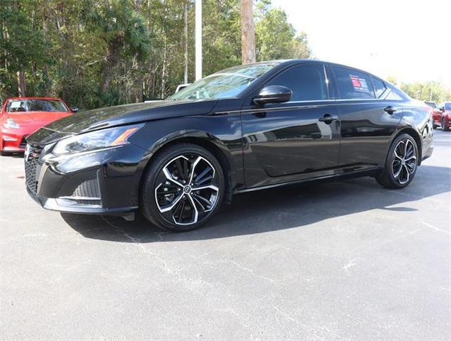2023 nissan altima sr fwd