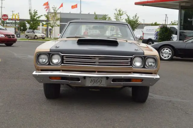 plymouth road runner hemi
