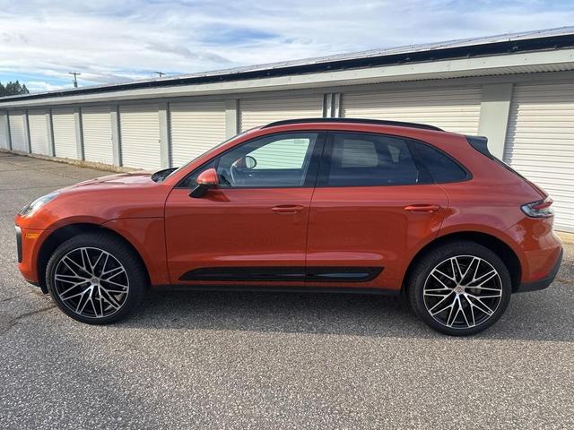 2024 porsche macan base (pdk)