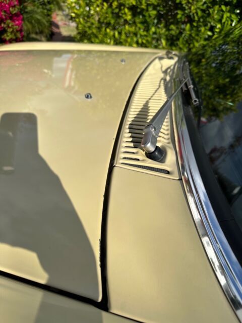 1975 mercedes-benz 230 sedan yellow rwd automatic