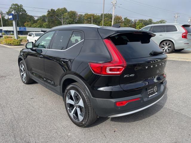 2023 volvo xc40 b5 plus bright theme
