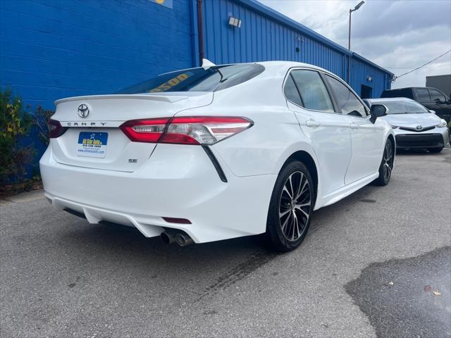 2020 toyota camry se