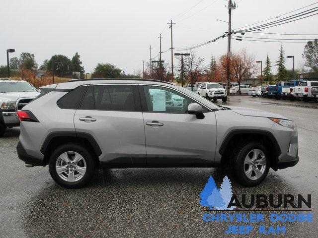 2019 toyota rav4 xle