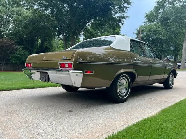 1972 nova 4 door