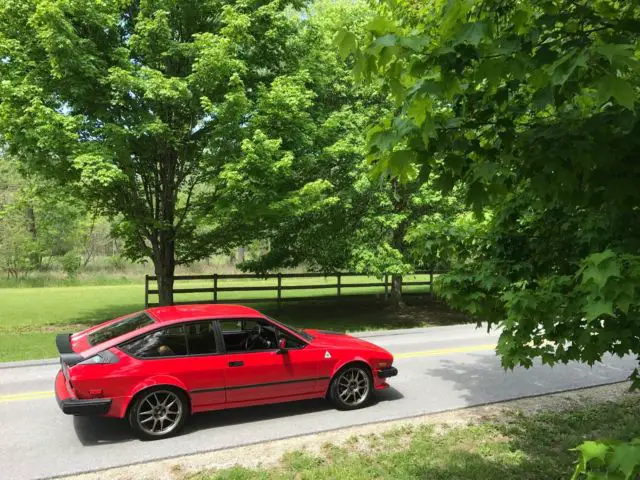 great alfa look, excellent overall condition, reliable, fun car to drive