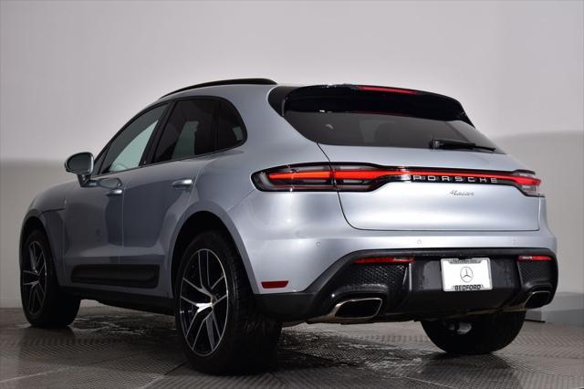 2022 porsche macan base