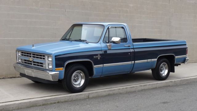 1987 chevy pickup silverado. 83,112 miles. 2wd. super nice pickup. r10 c/k 1500