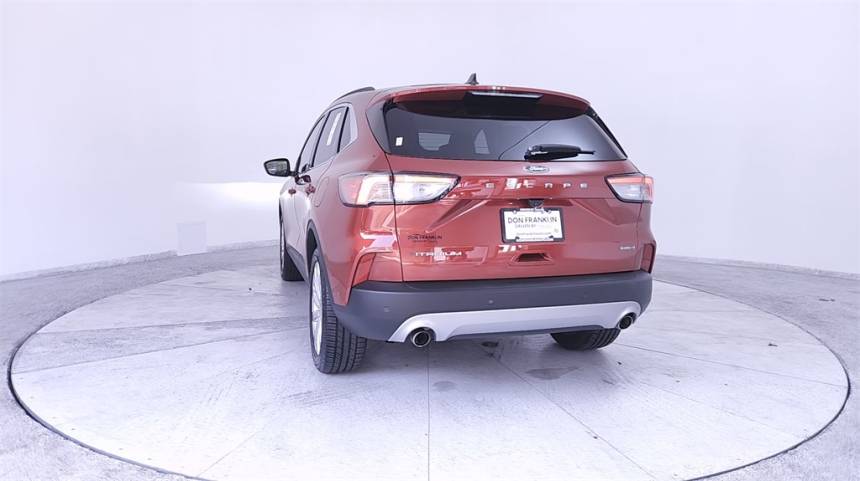 2022 ford escape hybrid titanium
