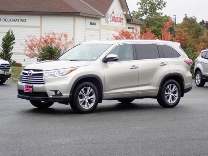 2015 toyota highlander xle awd xle 4dr suv for sale in bangor, maine