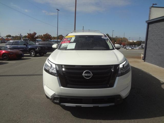 2023 nissan pathfinder sl