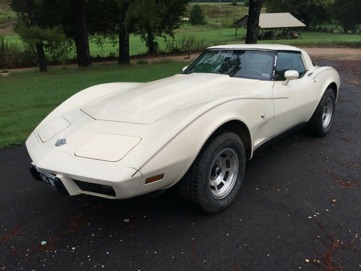 1978 25th anniversary, nice car, low miles, lots of new parts