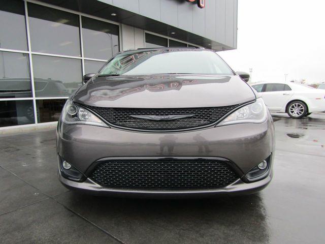 2018 chrysler pacifica in omaha, nebraska