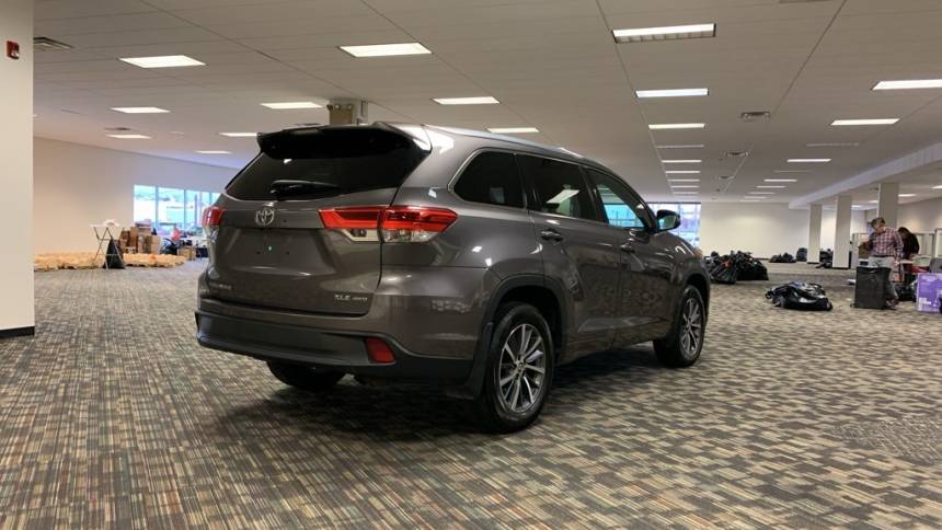 2017 toyota highlander xle