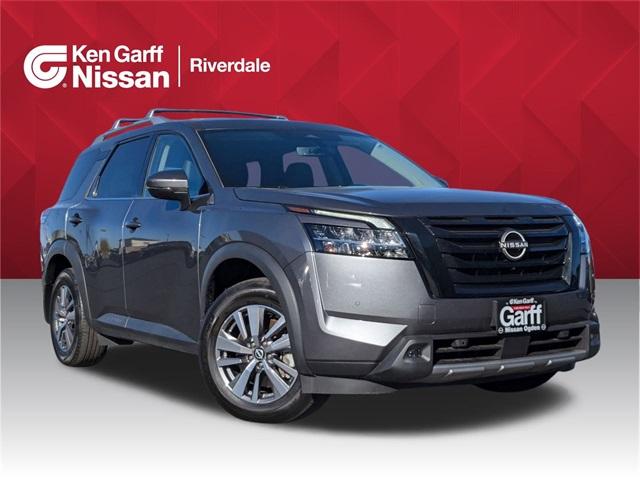 2023 nissan pathfinder sl