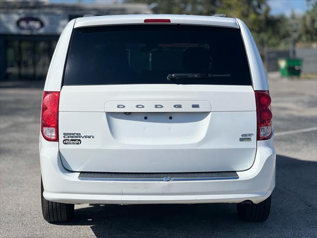 2018 dodge grand caravan gt