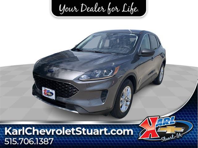 2022 ford escape se