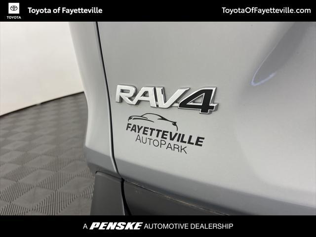 2024 toyota rav4 hybrid xle premium
