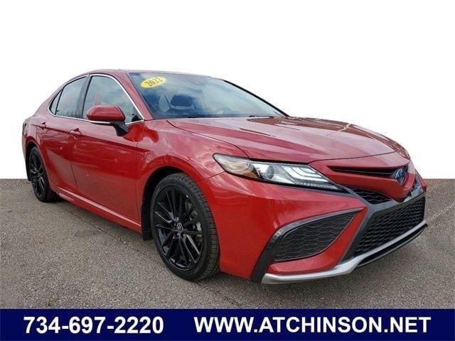 2022 toyota camry hybrid in belleville, michigan