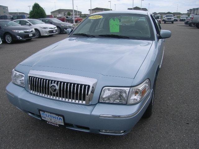2008 mercury grand marquis 4dr sedan gs gs for sale in grand forks, north dakota