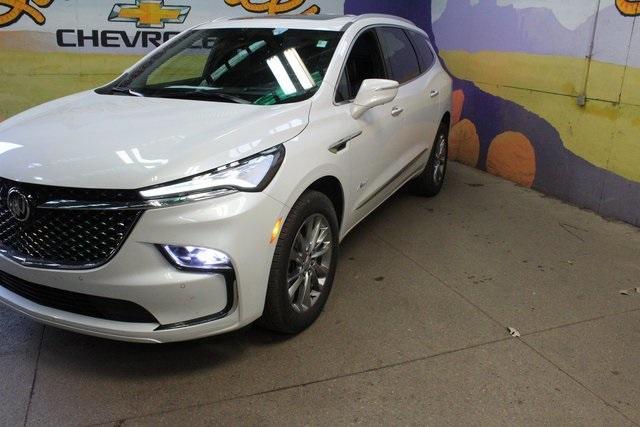 2023 buick enclave avenir