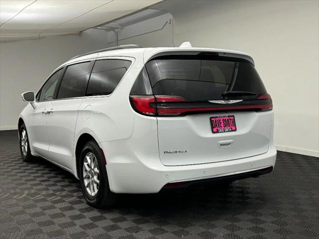 2022 chrysler pacifica touring l