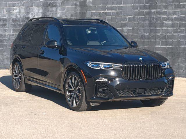 2022 bmw x7 m50i