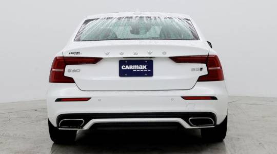 2022 Volvo S60