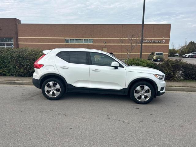 2021 volvo xc40 t5 momentum