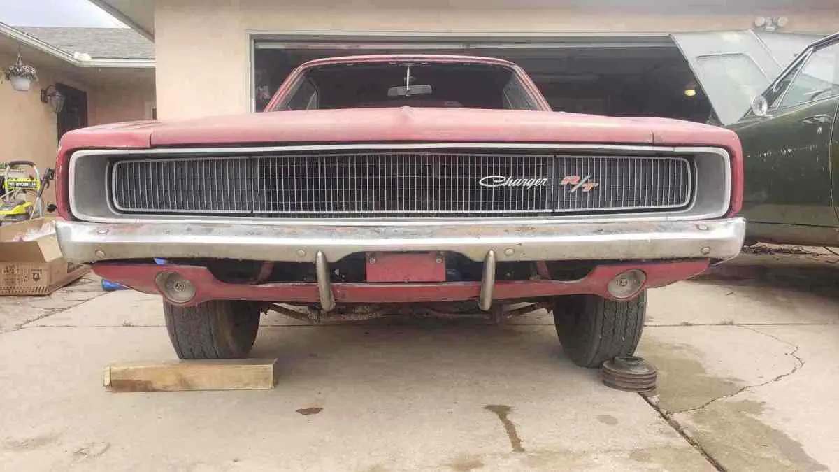 1968 dodge charger red rwd automatic r/t