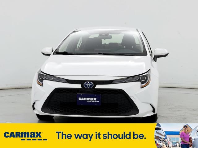 2022 toyota corolla hybrid le