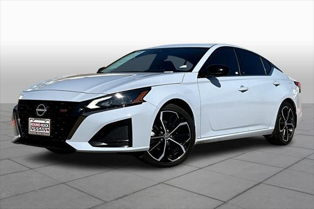 2023 nissan altima sr fwd