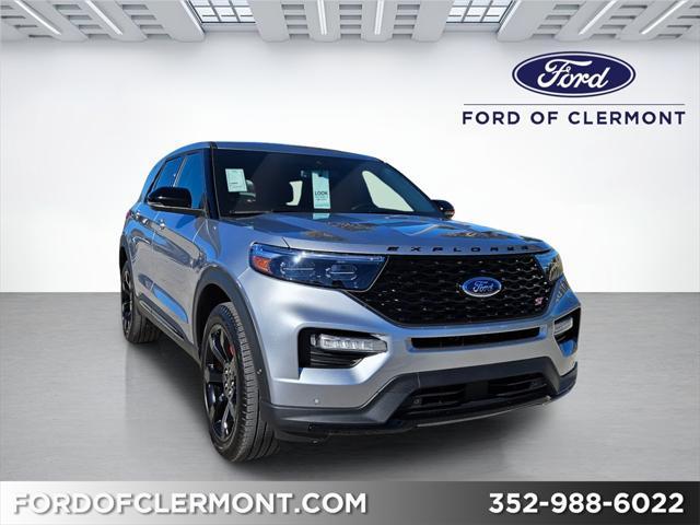 2022 ford explorer st
