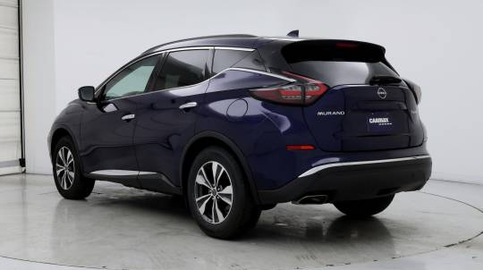 2023 Nissan se