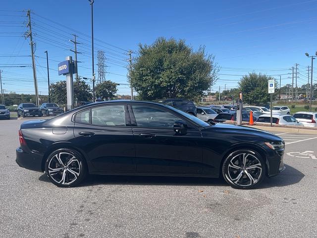2023 volvo s60 b5 awd plus dark
