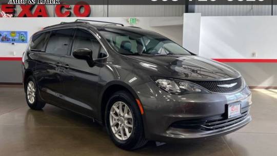 2020 Chrysler Voyager