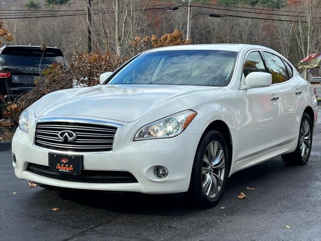2013 infiniti m37x base