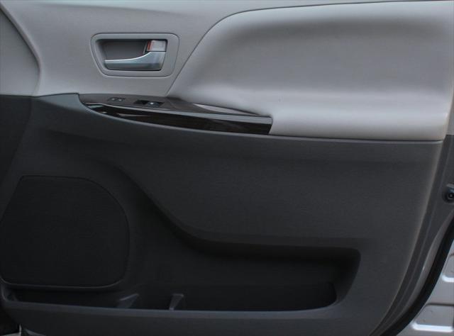 2017 toyota sienna xle premium