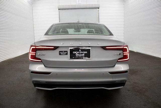 2024 volvo s60 b5 ultimate dark theme