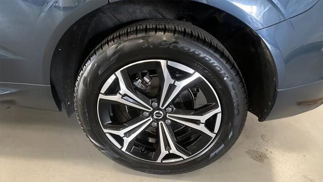 2022 volvo xc60 b5 momentum