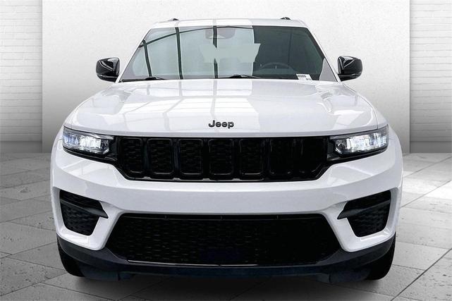 2023 jeep grand cherokee altitude