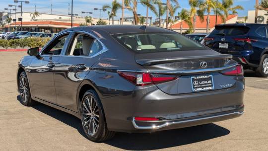 2025 Lexus ES
