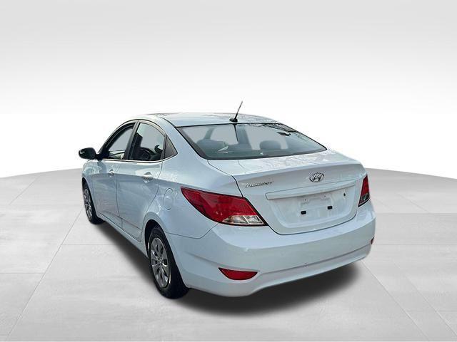 2016 hyundai accent se