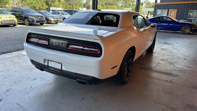2023 dodge challenger sxt