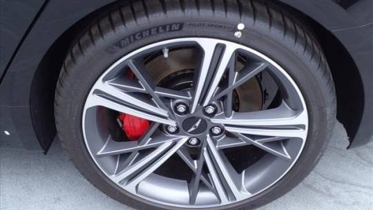 2025 Genesis G70