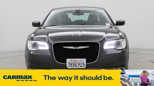 2016 Chrysler 300