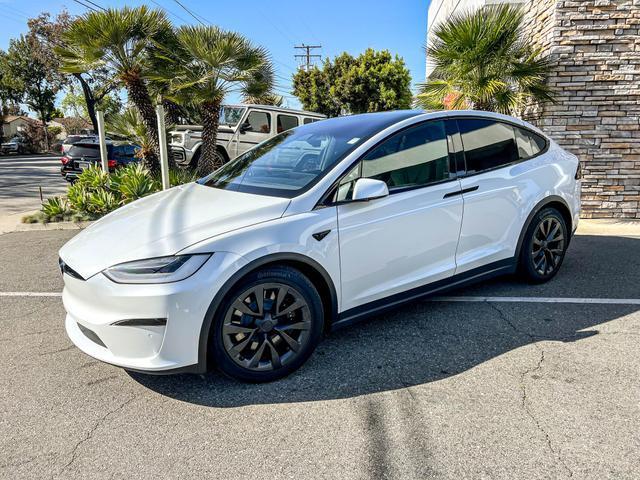 2022 tesla model x base